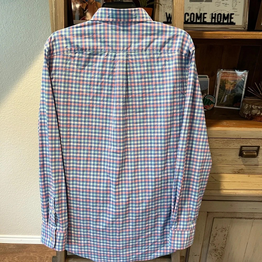 Vineyard Vines men’s performance classic fit Tucker shirt size *medium - Picture 5 of 9